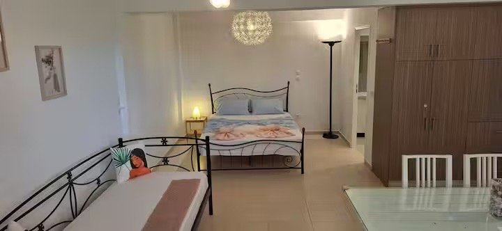 Twin bedroom with wardrobe